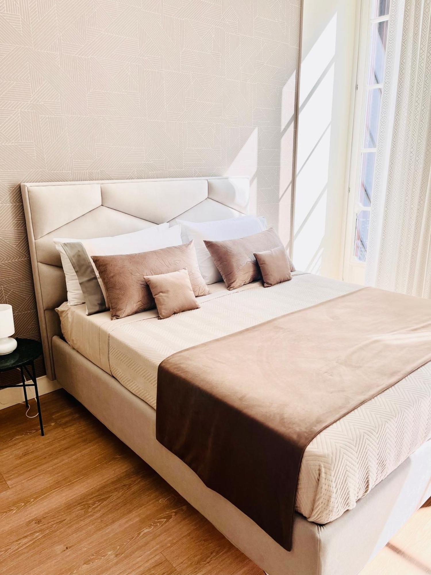 Piazza Amore Napoli Luxury Apartment Nel Cuore Di Napoli Екстер'єр фото